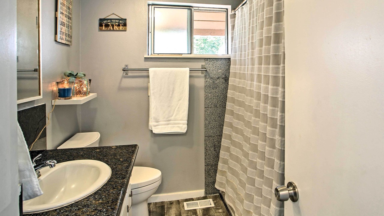 Photo of Bathroom in McKenna