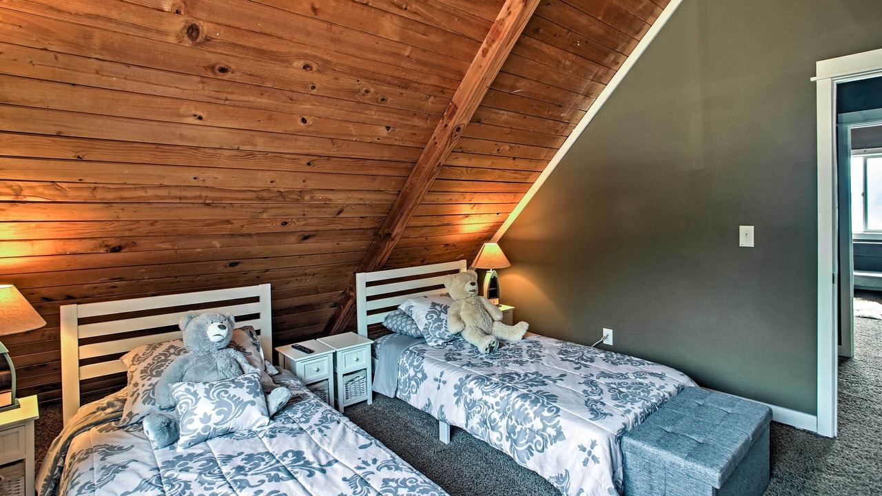 Photo of Others in McKenna