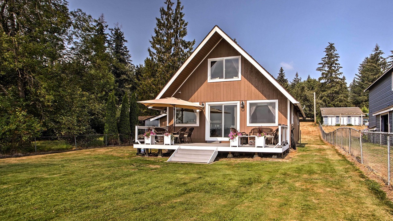 Photo of Others in McKenna