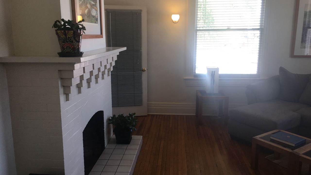 Photo of Livingroom in West University