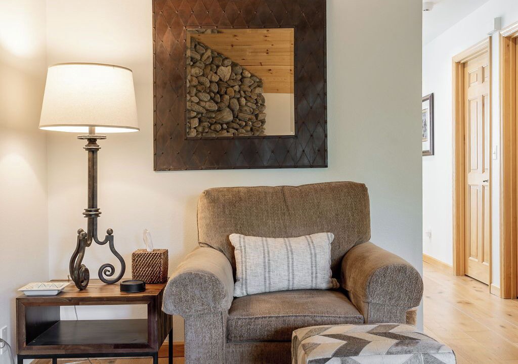 Photo of Livingroom in Teton Pines