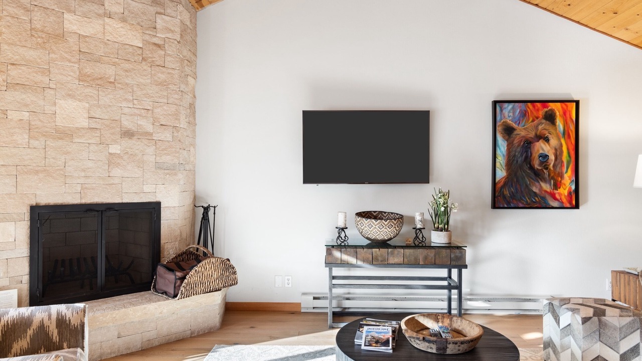 Photo of Livingroom in Teton Pines