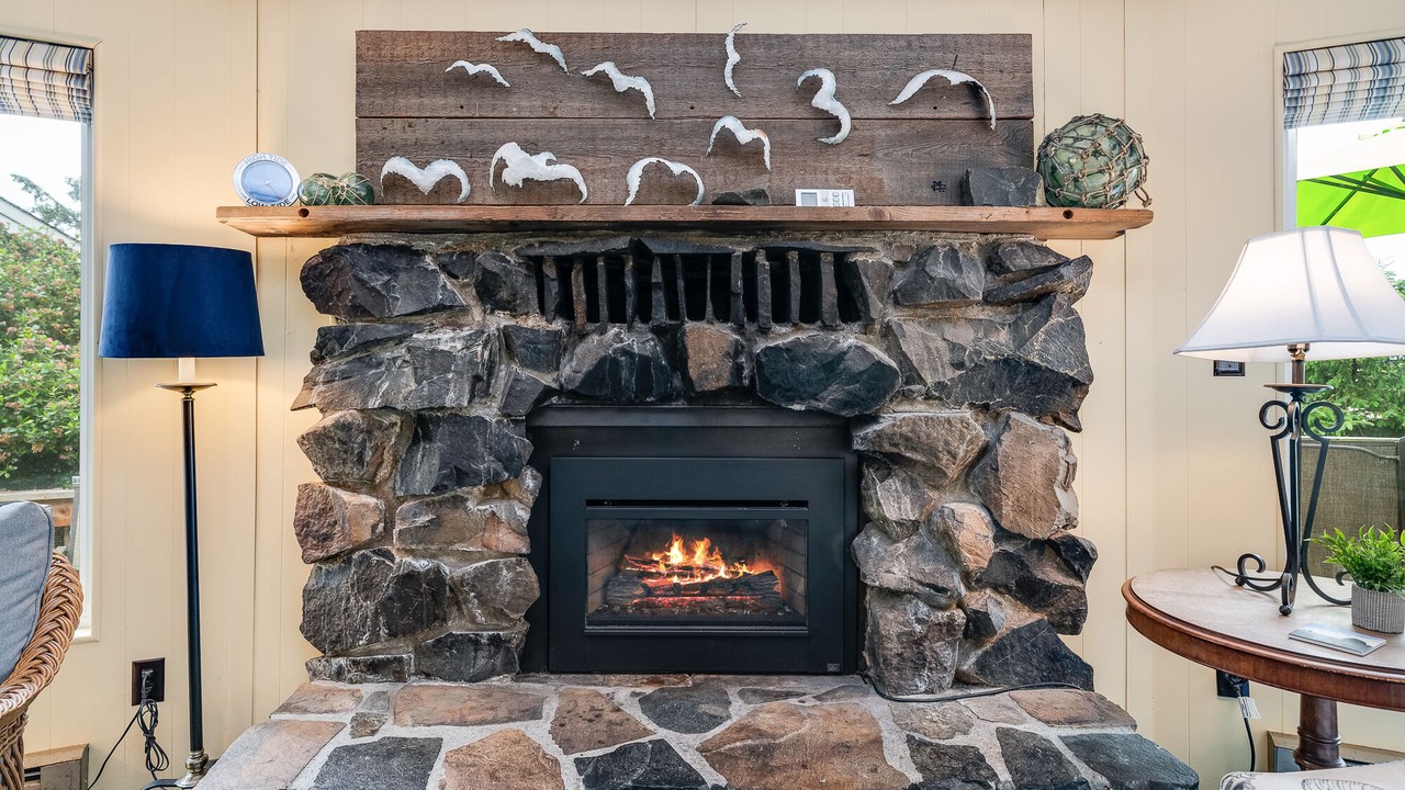 Photo of Livingroom in Cannon Beach