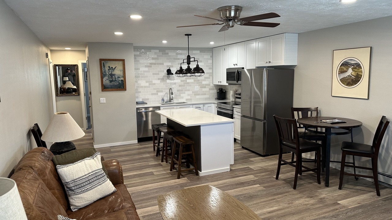 Photo of Livingroom in Fraser