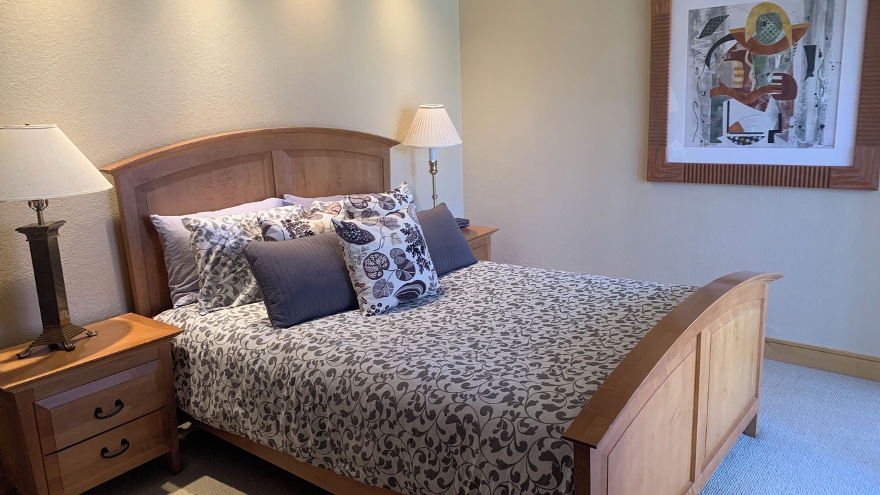 Photo of Bedroom in Park Meadows