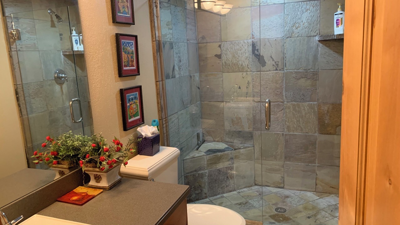 Photo of Bathroom in Park Meadows