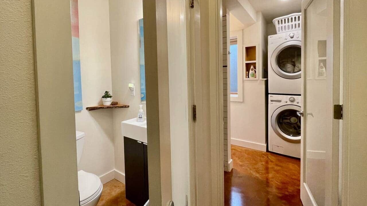 Photo of Bedroom in Sellwood-Moreland