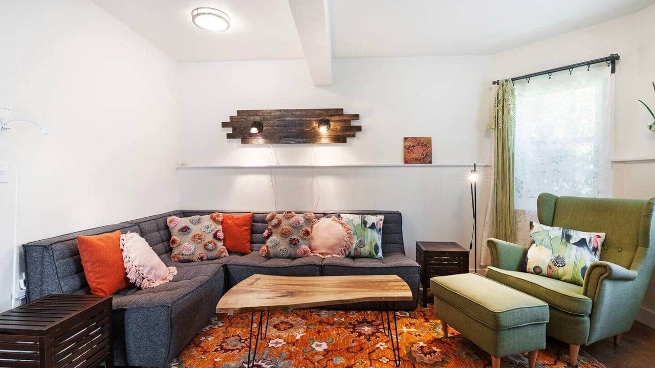 Photo of Livingroom in Sellwood-Moreland
