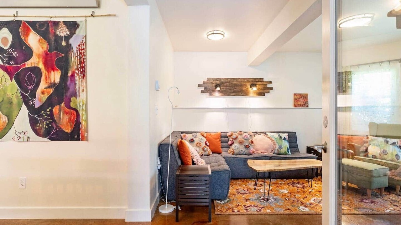 Photo of Livingroom in Sellwood-Moreland