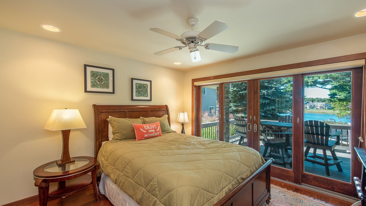 Photo of Bedroom in Waterfront Greens