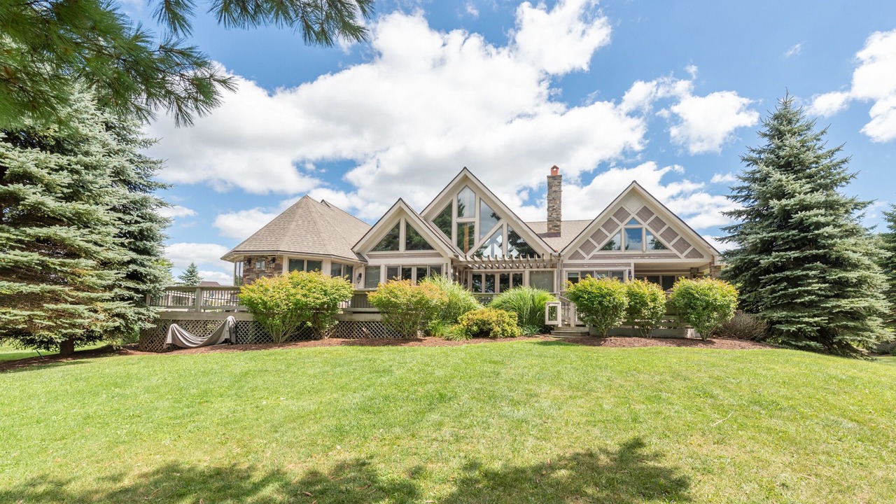 Photo of Outdoor in Waterfront Greens