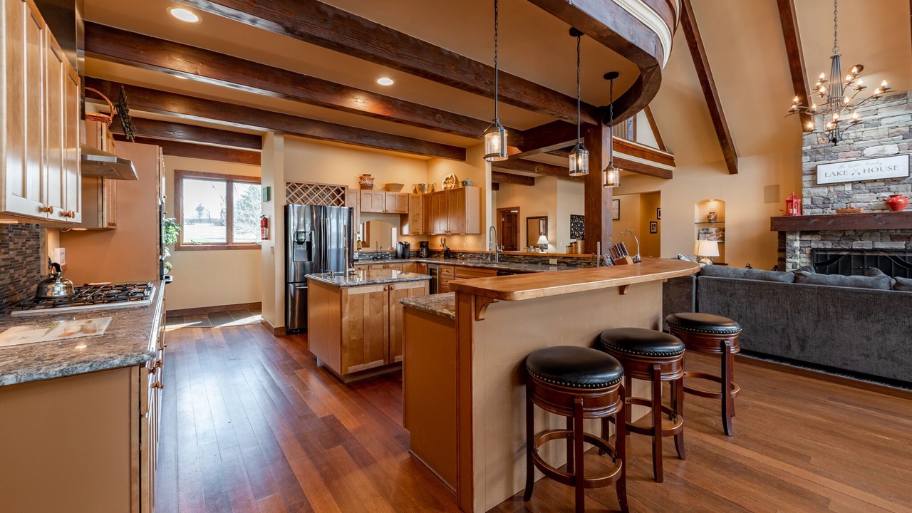 Photo of Kitchen in Waterfront Greens