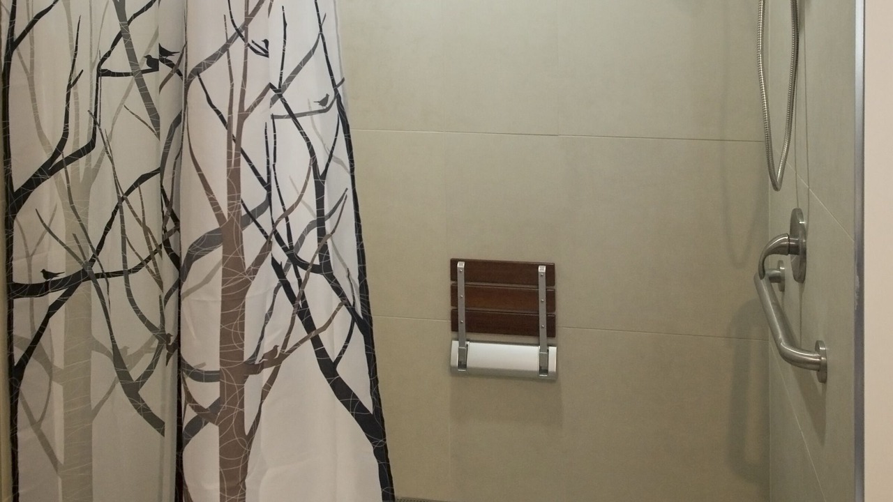Photo of Bathroom in Sarver