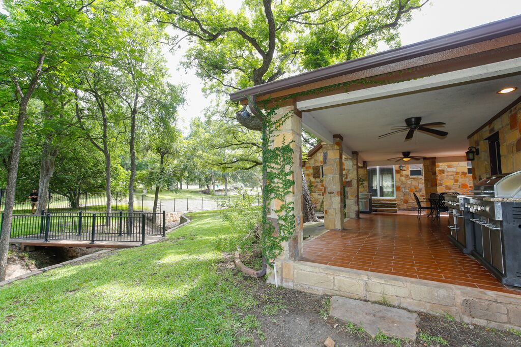 Photo of Outdoor in Horseshoe Bay