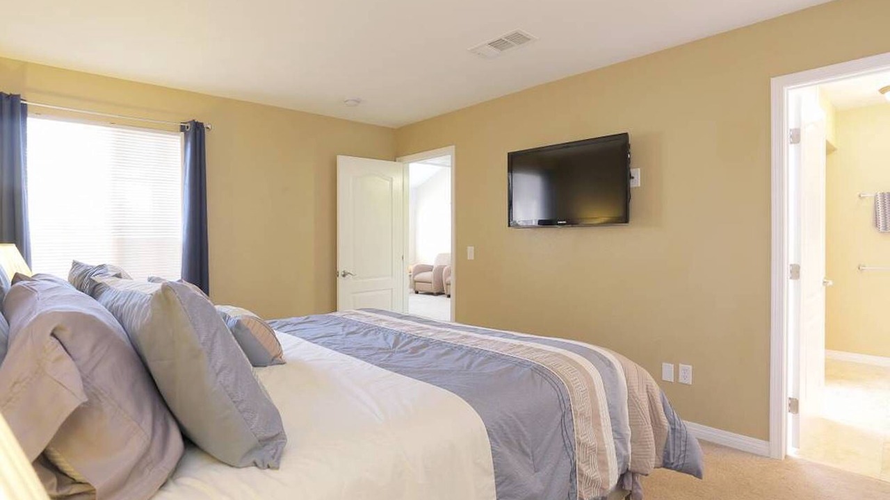 Photo of Bedroom in Spring Valley