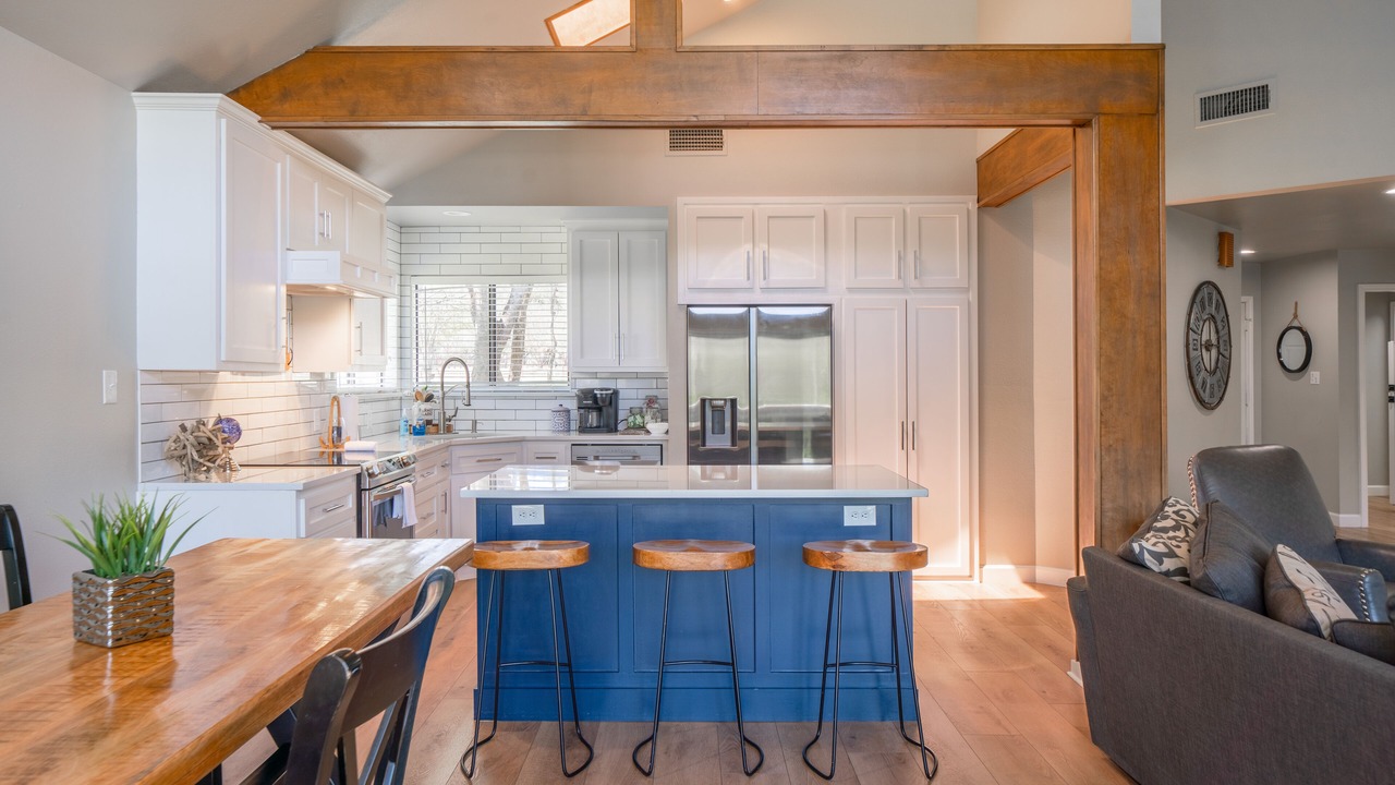 Photo of Kitchen in Canyon Lake