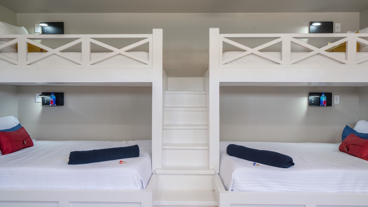 Photo of Bedroom in Canyon Lake
