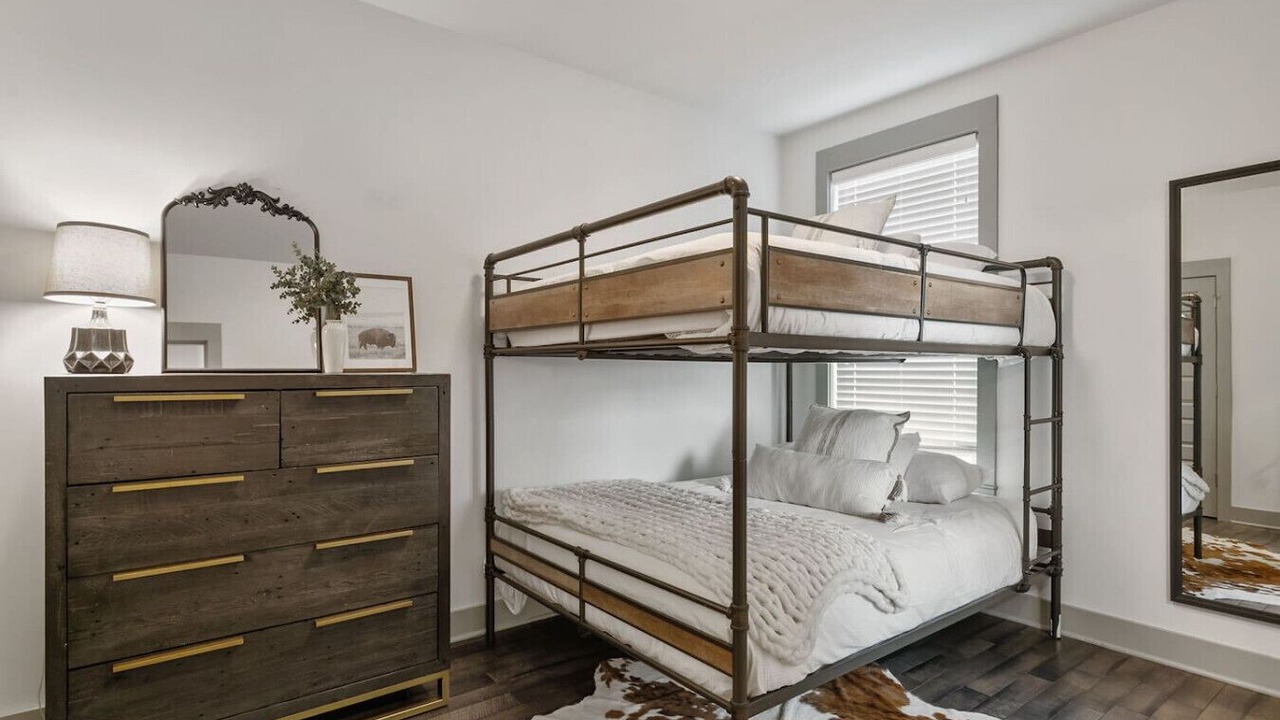Photo of Bedroom in Edgehill