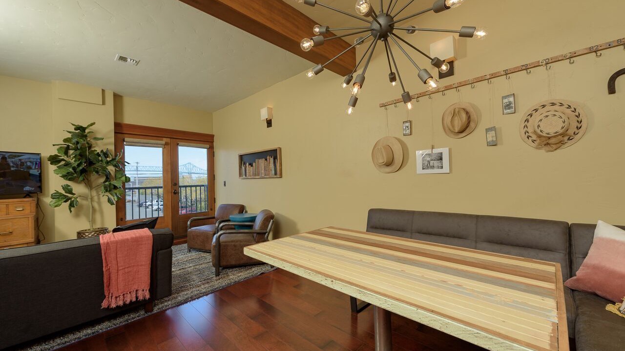 Photo of Livingroom in Astoria