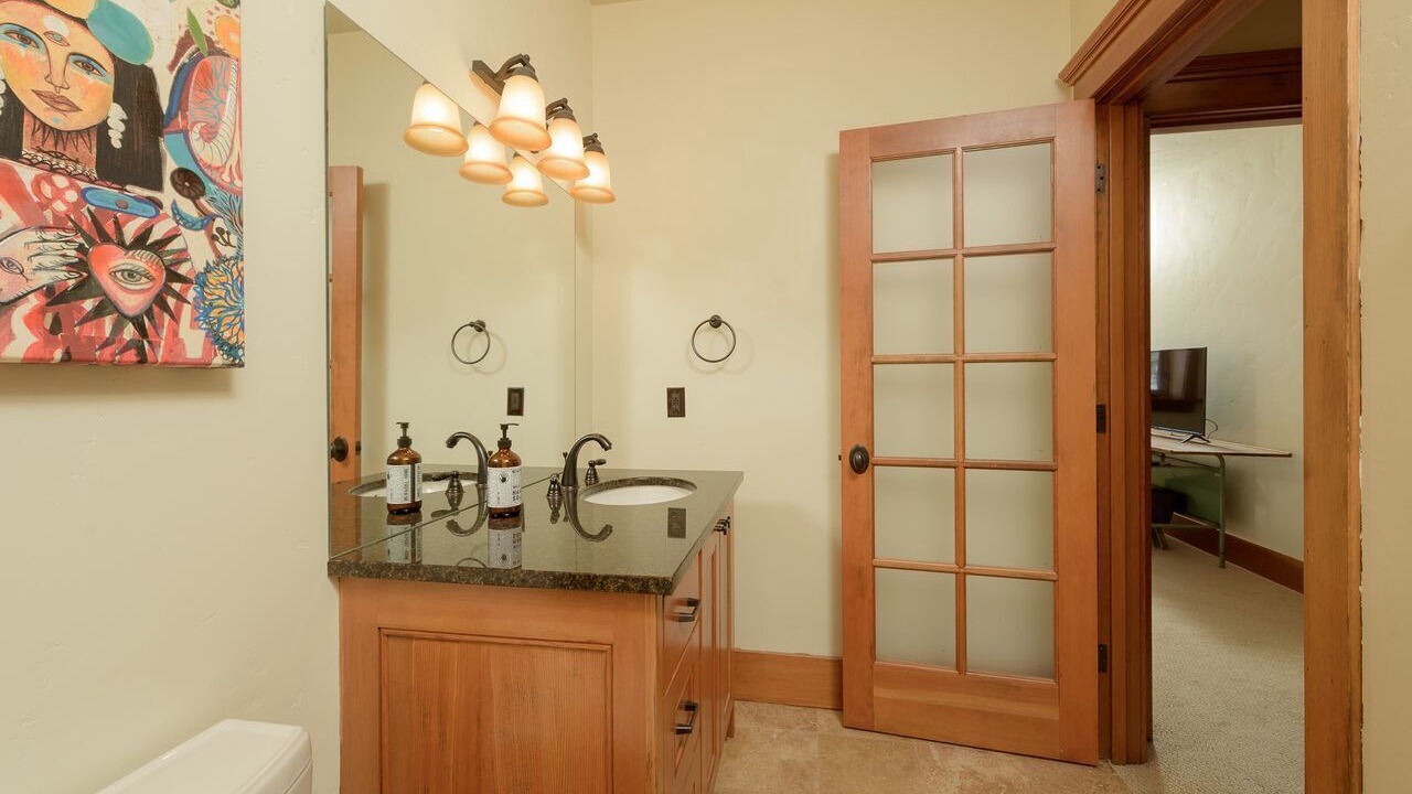 Photo of Others in Astoria