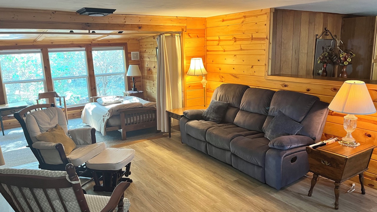 Photo of Bedroom in Steelville