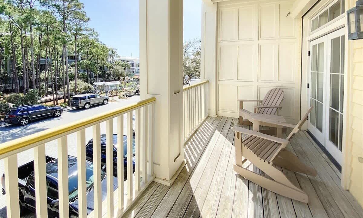 Photo of Patio Balcony in Beach District