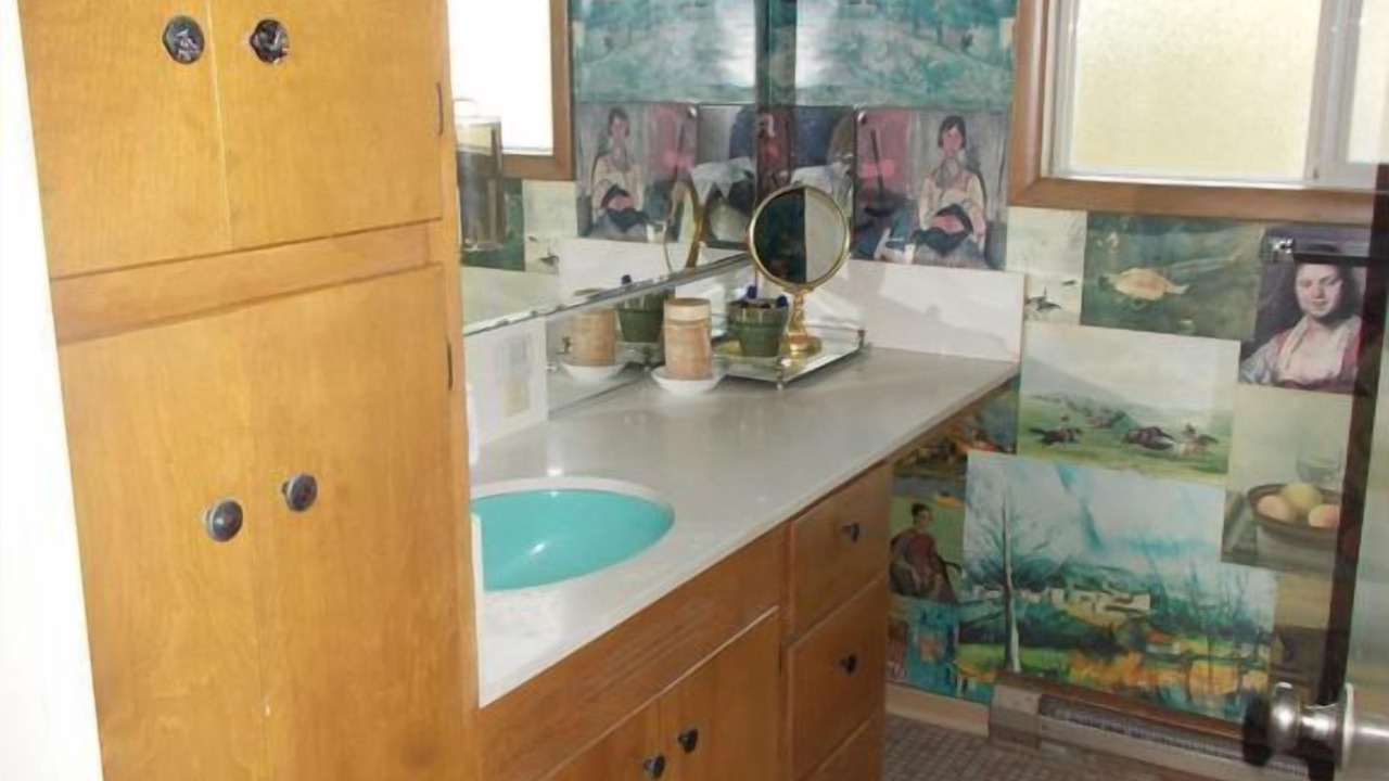 Photo of Bathroom in Yachats