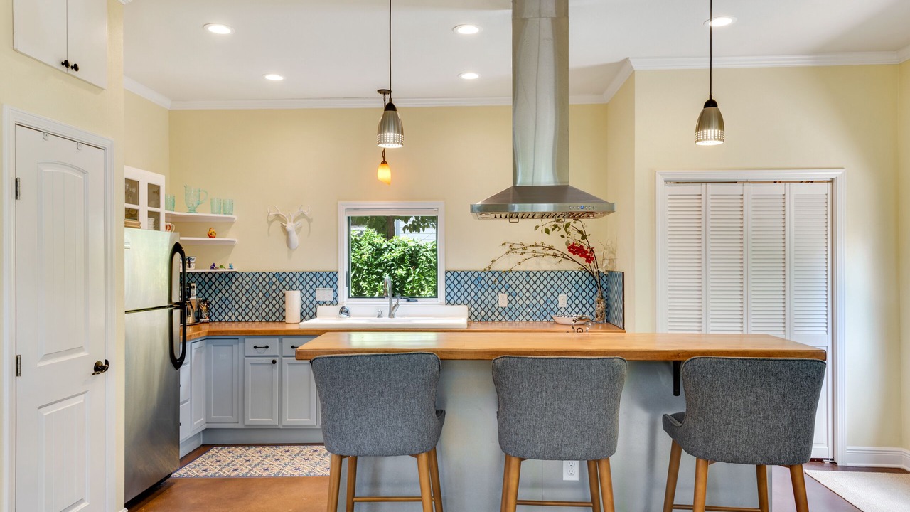 Photo of Kitchen in West Congress