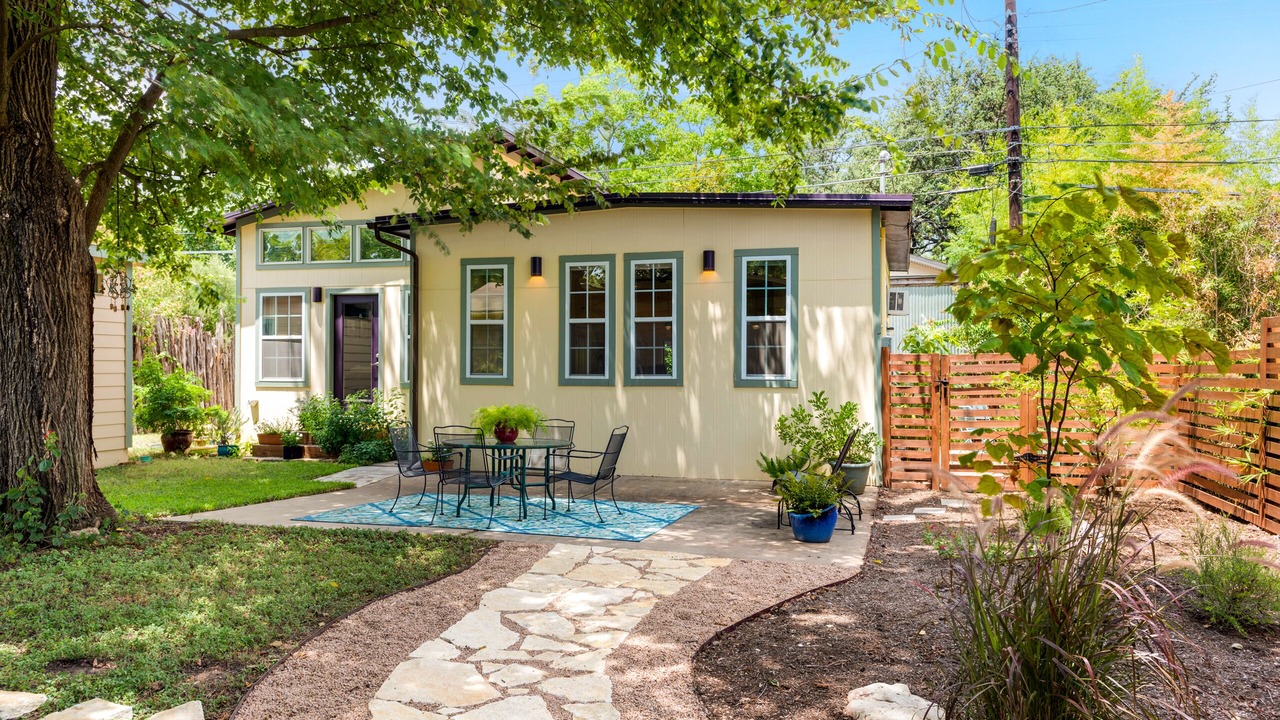 Photo of Outdoor in West Congress