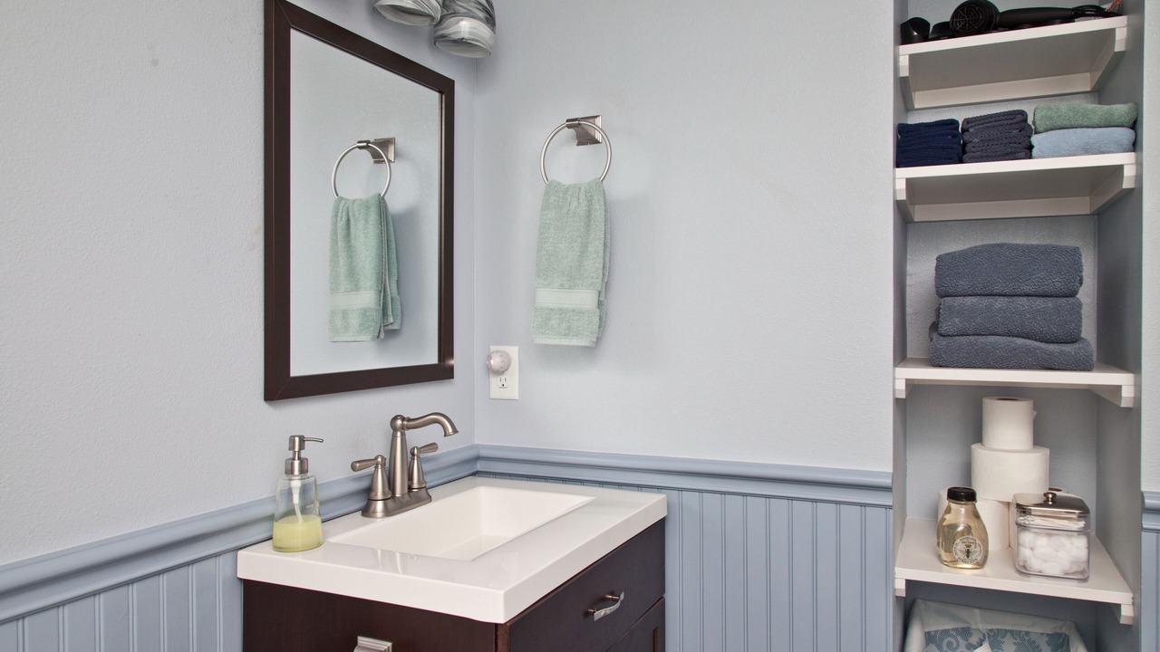 Photo of Bathroom in West Congress