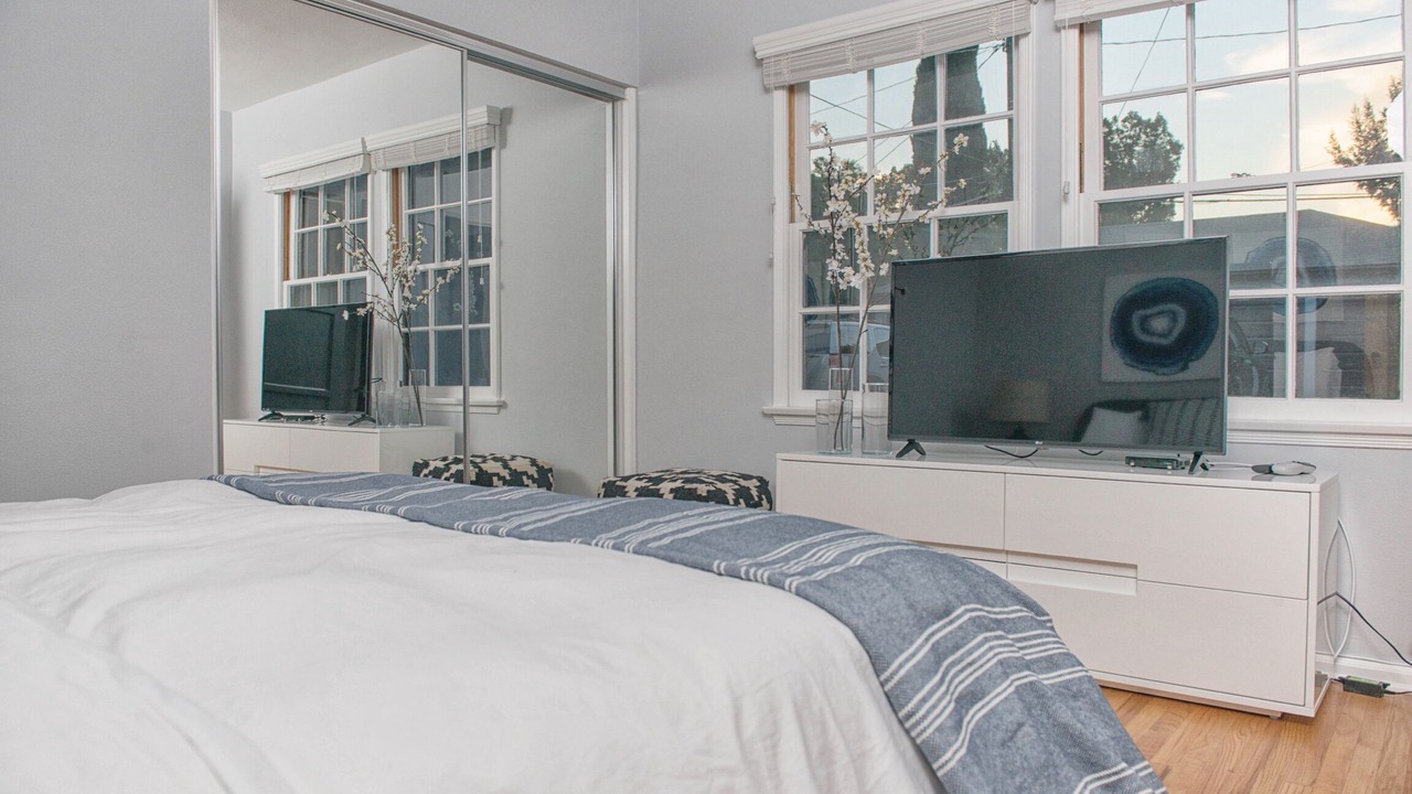 Photo of Bedroom in Burbank