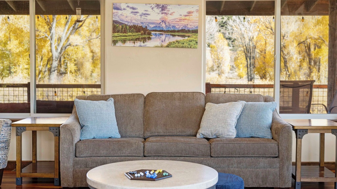 Photo of Livingroom in South Fork