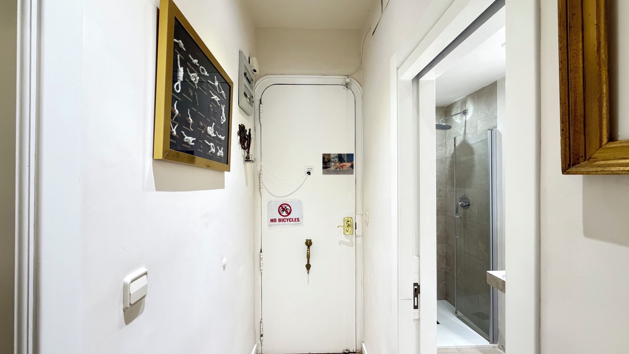 Photo of Bathroom in El Cabanyal