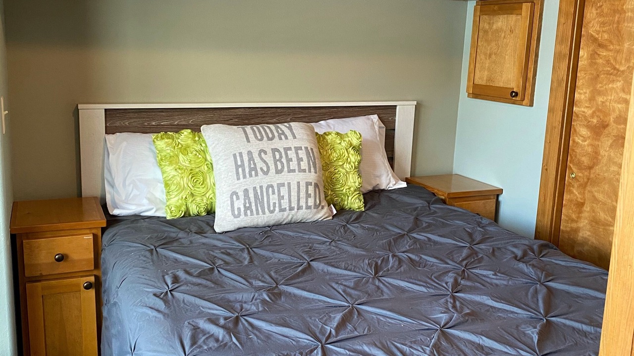 Photo of Bedroom in Loon Lake