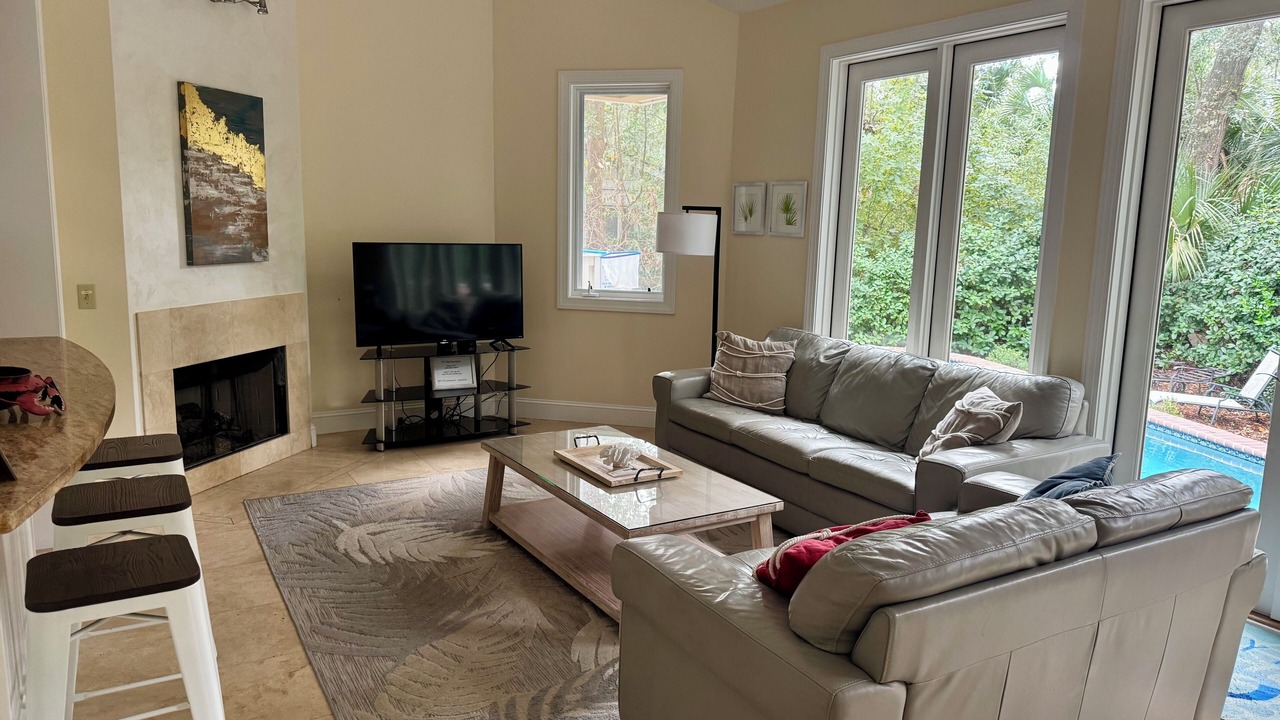 Photo of Livingroom in Palmetto Dunes