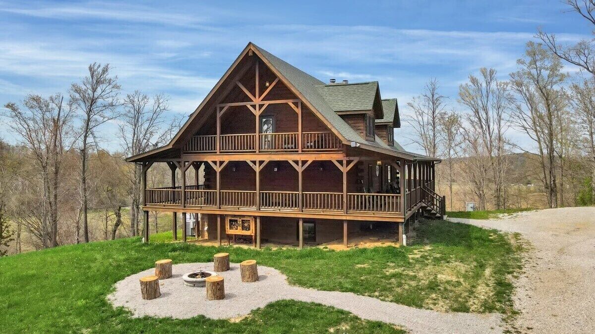 Photo of Outdoor in Sugar Grove