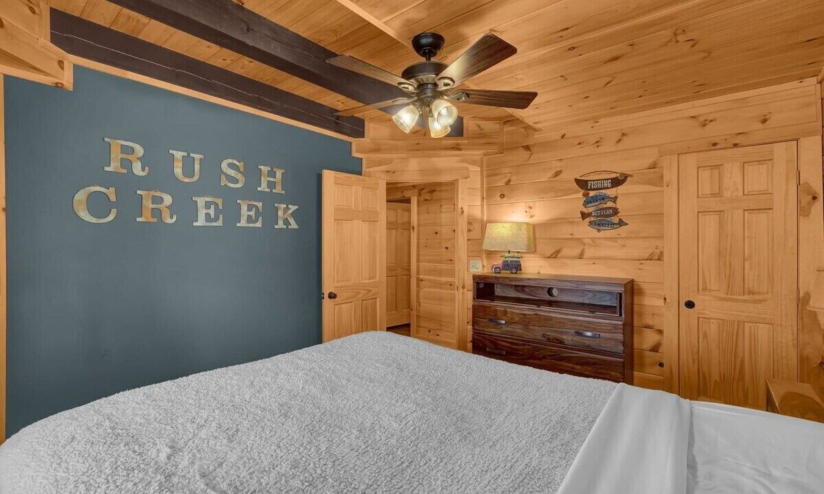 Photo of Bedroom in Sugar Grove