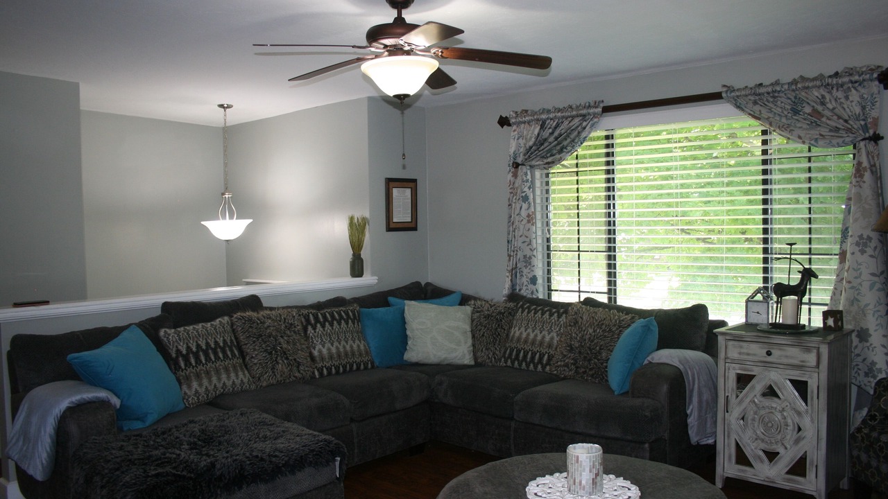 Photo of Livingroom in West Jordan