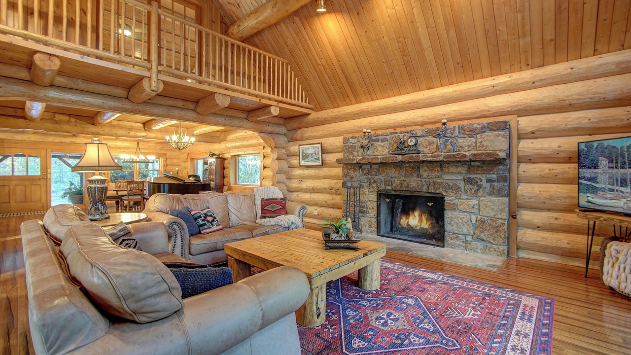 Photo of Livingroom in Mid America