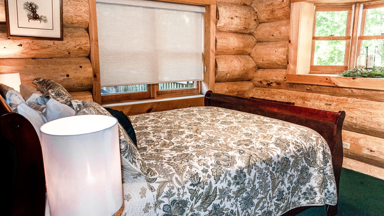 Photo of Bedroom in Mid America