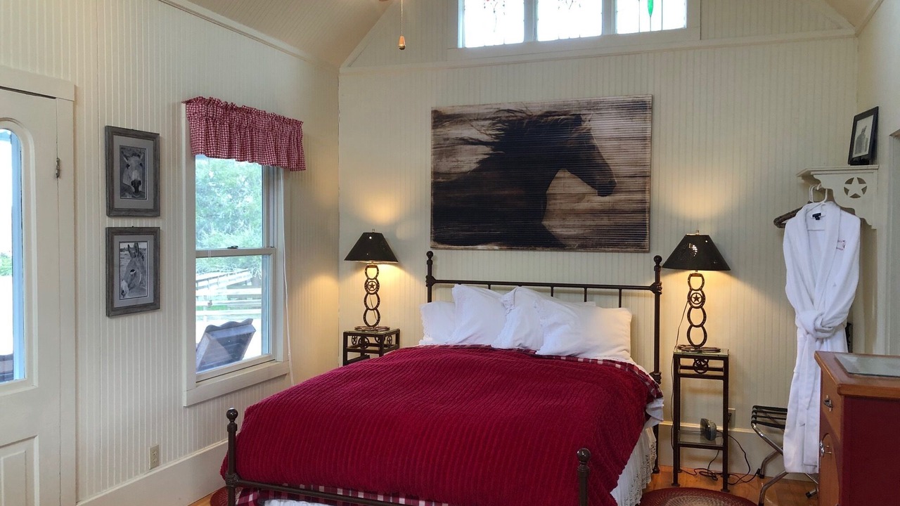 Photo of Bedroom in Flatonia
