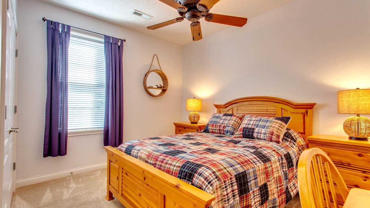 Photo of Bedroom in Andersonville