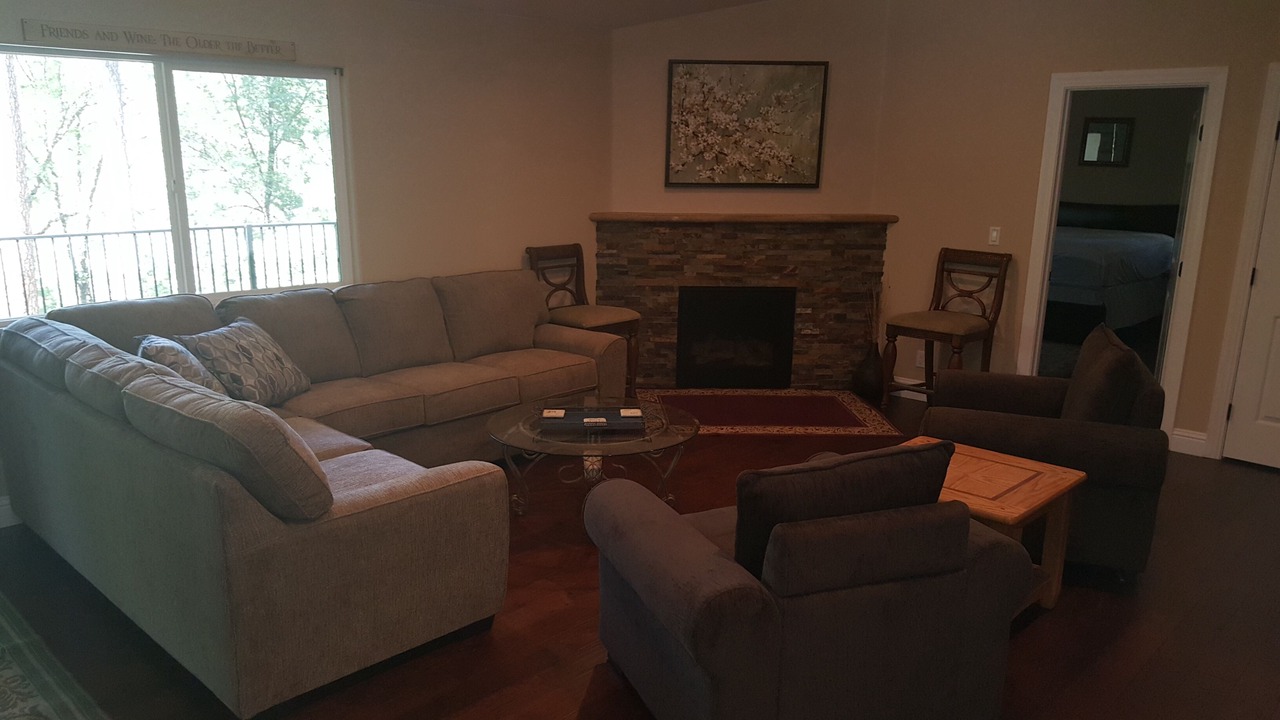 Photo of Livingroom in Placerville