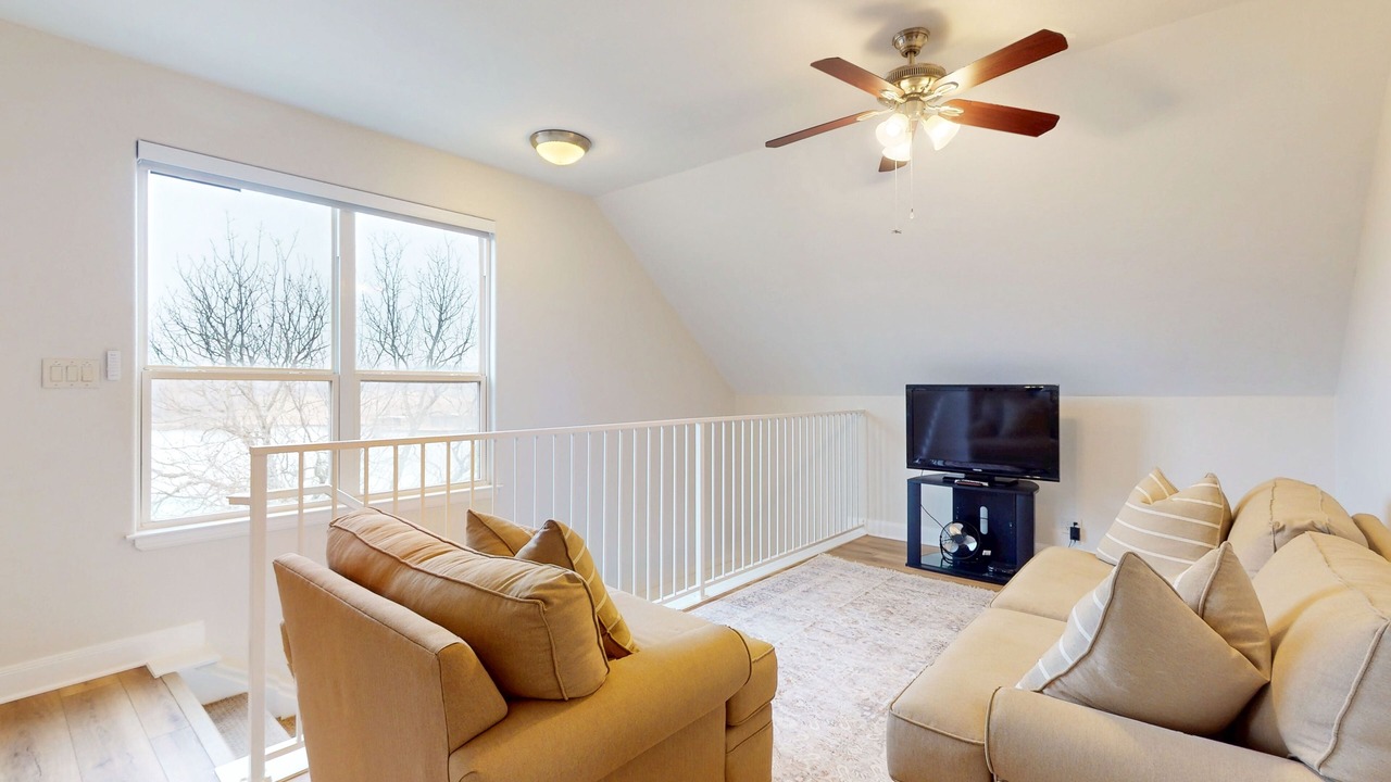Photo of Livingroom in Burnet