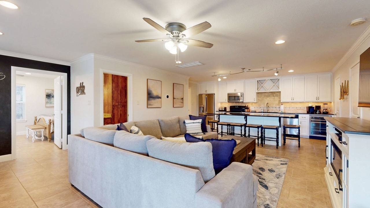 Photo of Livingroom in Burnet