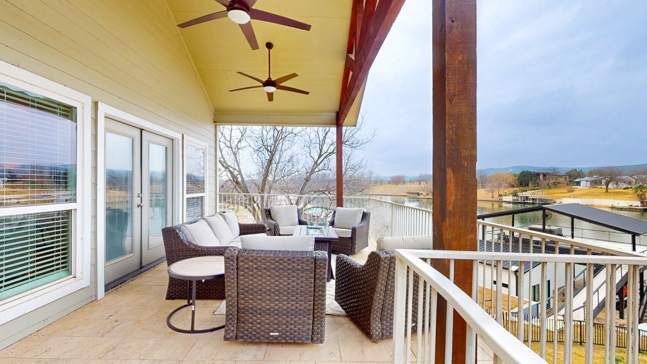 Photo of Patio Balcony in Burnet