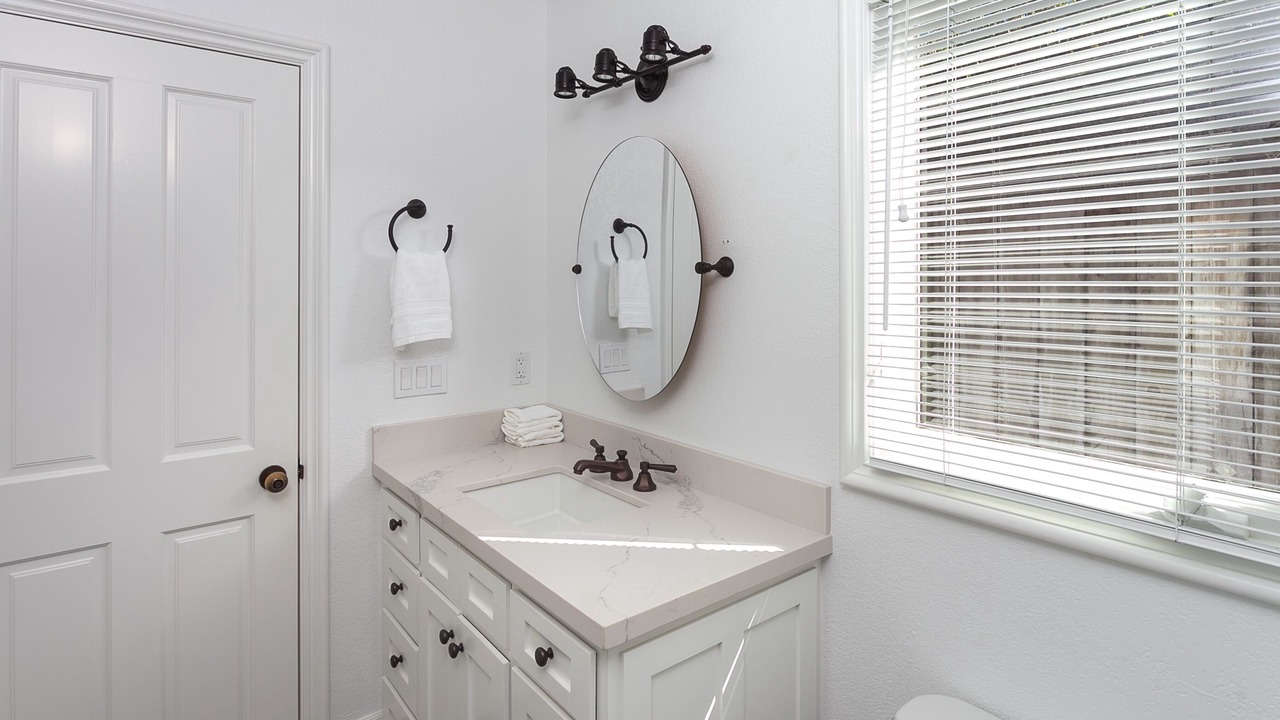 Photo of Bathroom in Stinson Beach