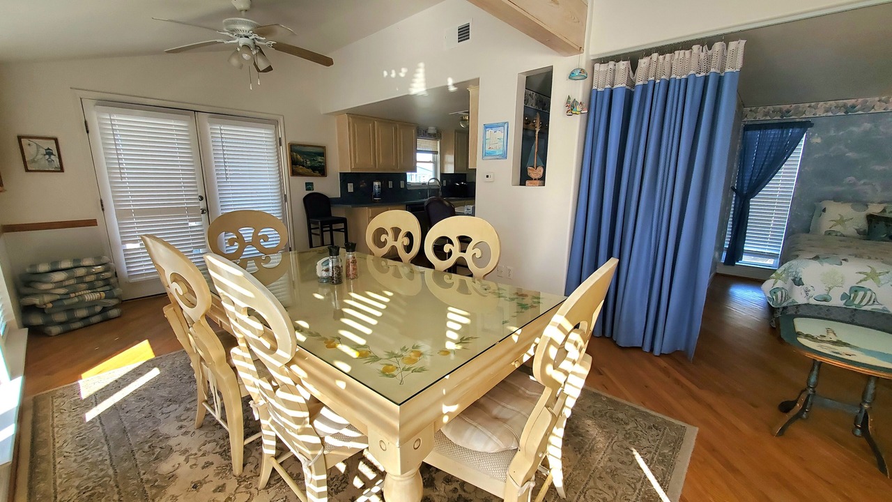 Photo of Livingroom in Galveston