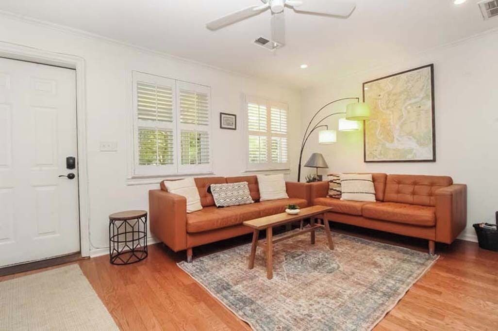 Photo of Livingroom in Mount Pleasant