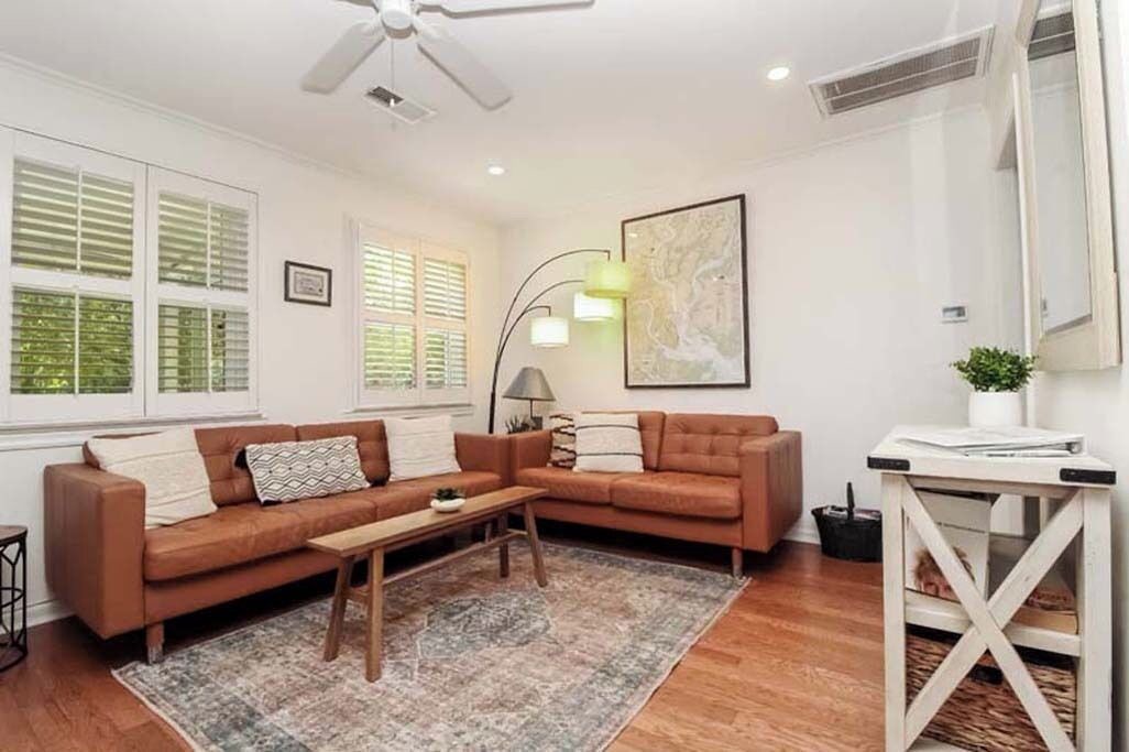 Photo of Livingroom in Mount Pleasant